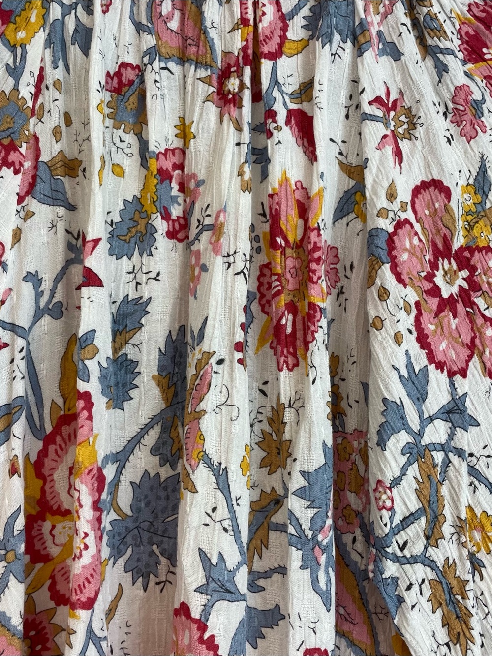 Nicole Miller, New York size medium women’s Boho floral top with ties on sleeves - Picture 3 of 5